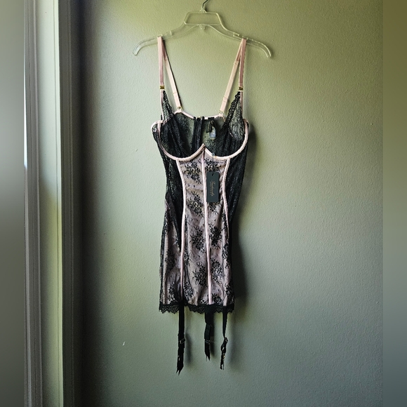 NWT Fredricks of Hollywood Rosalind Satin & Lace Underwire Chemise & Panty - Picture 6 of 14